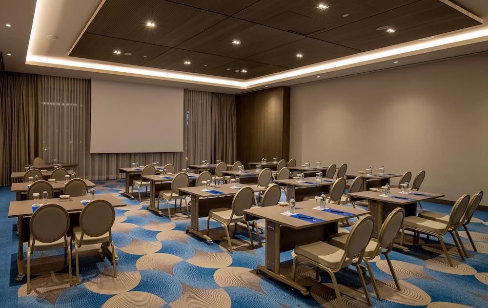 Hilton Mall Of Istanbul Bagian luar foto Meeting room