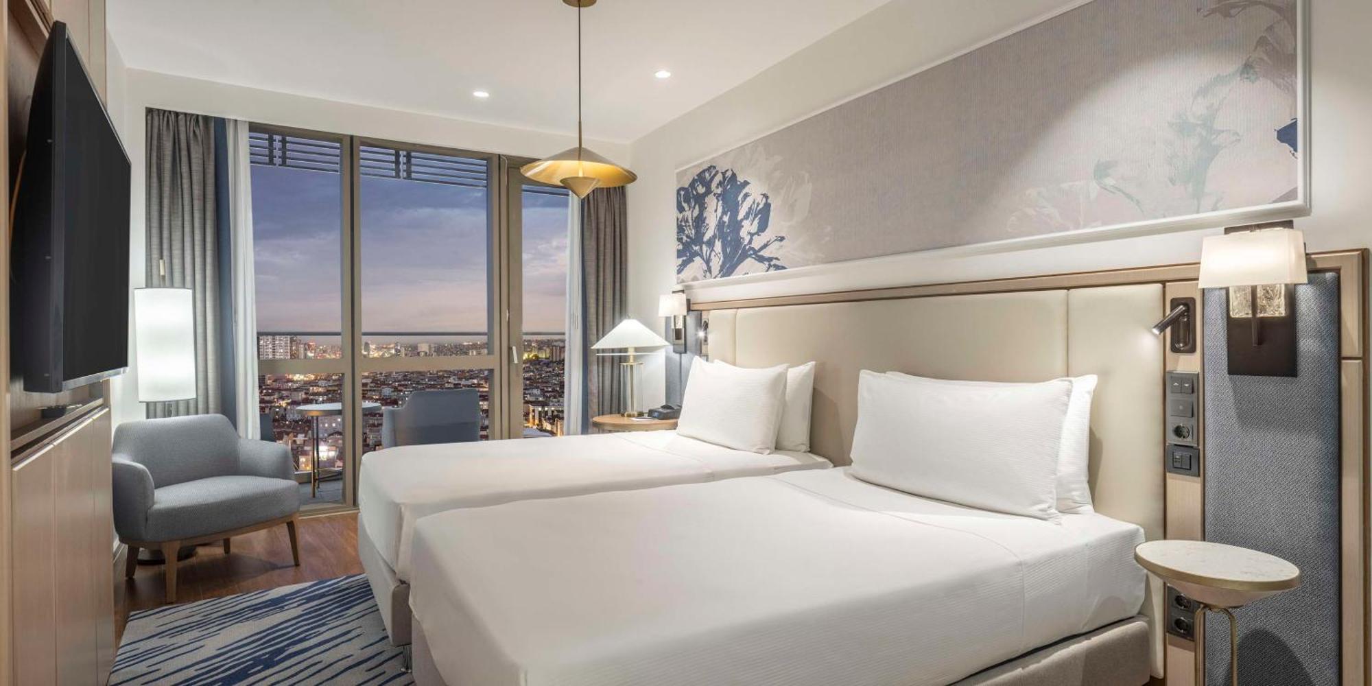 Hilton Mall Of Istanbul Bagian luar foto Deluxe Room