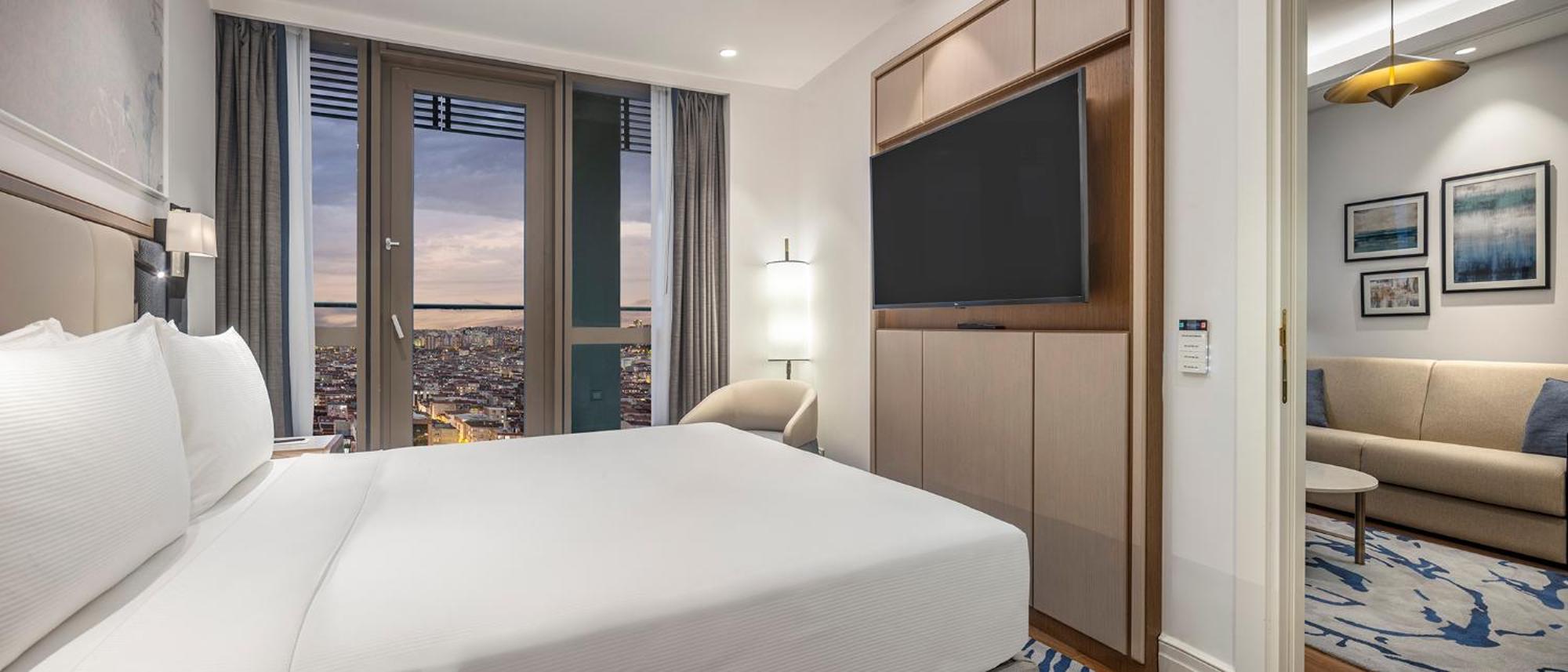 Hilton Mall Of Istanbul Bagian luar foto A bedroom at the hotel