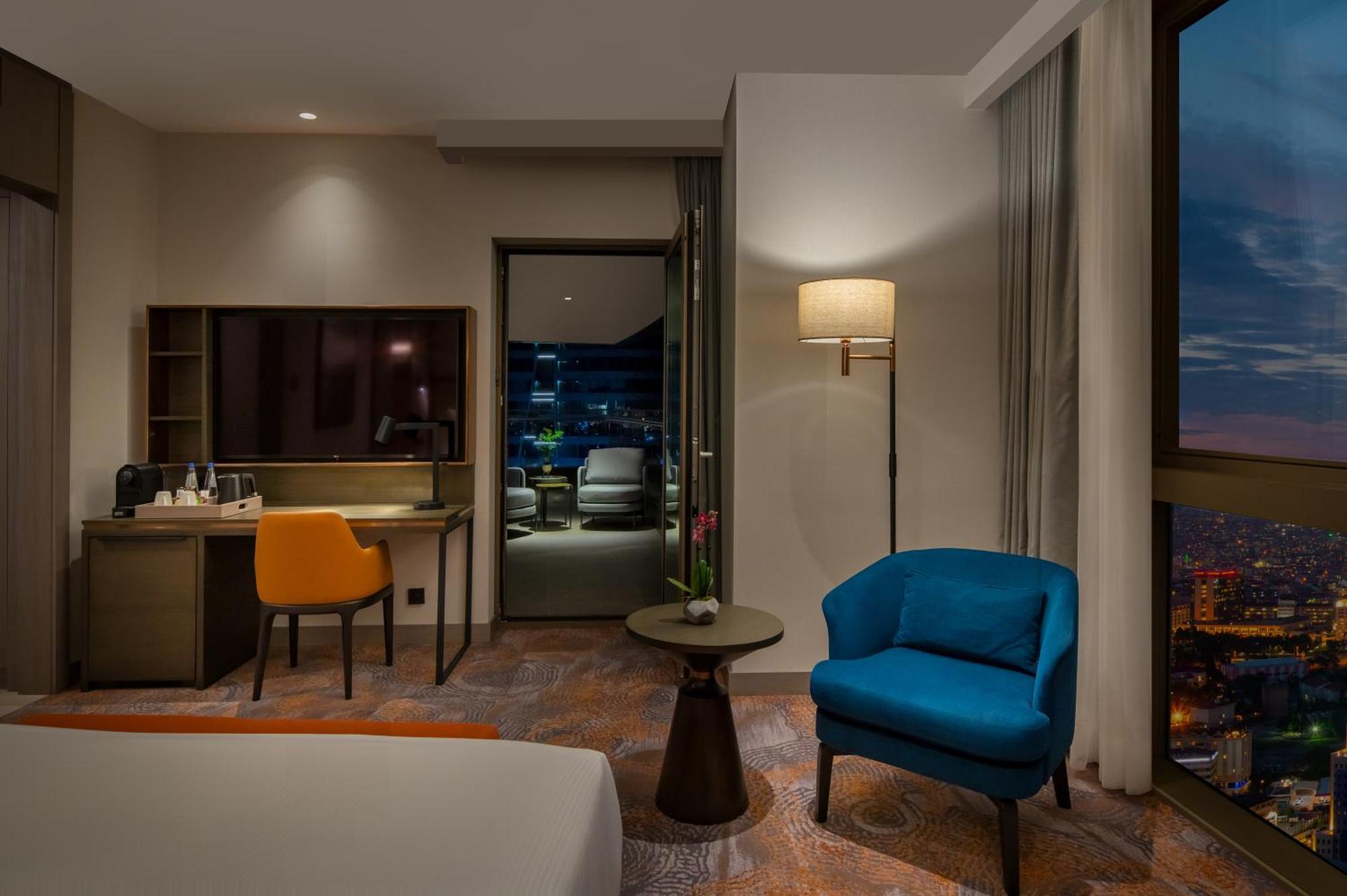 Hilton Mall Of Istanbul Bagian luar foto A room at the hotel