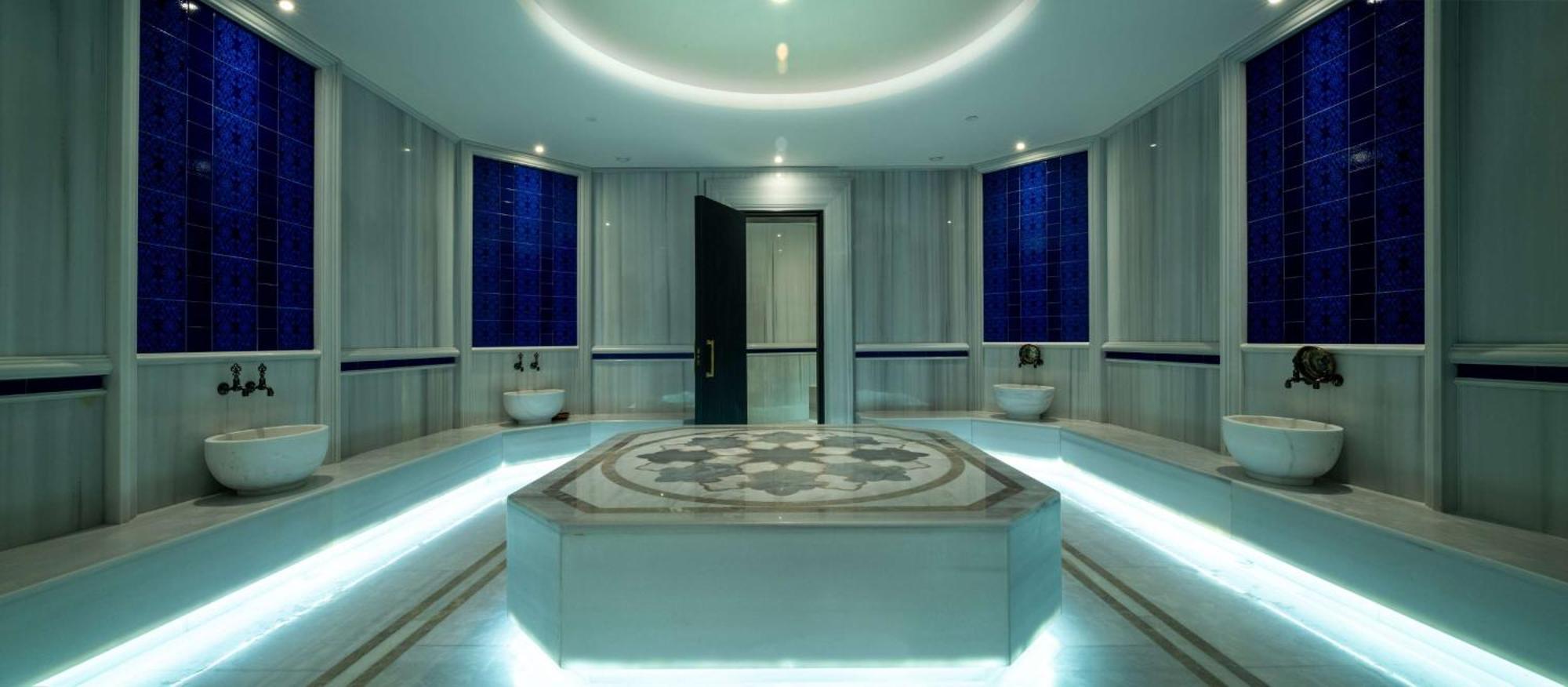 Hilton Mall Of Istanbul Bagian luar foto Turkish bath