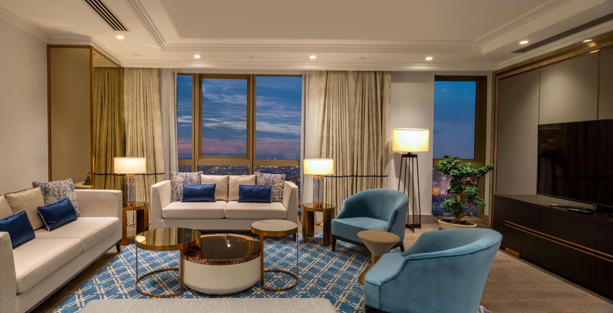 Hilton Mall Of Istanbul Bagian luar foto A living room at the hotel