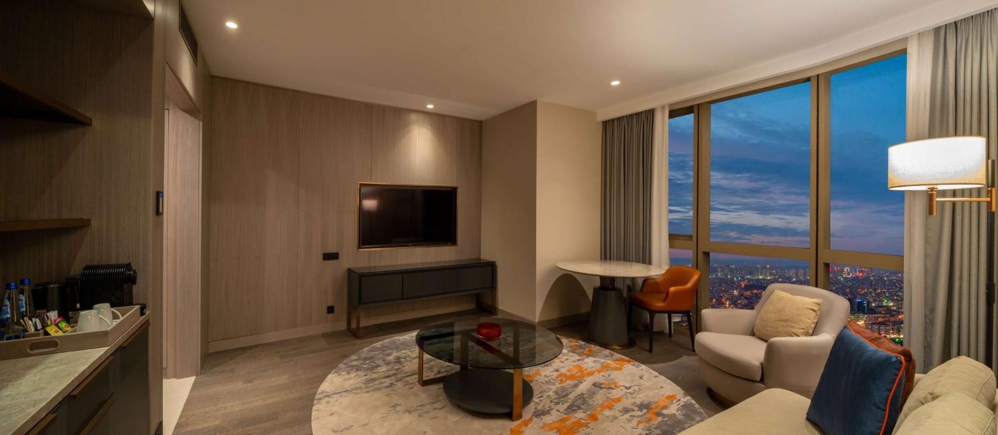 Hilton Mall Of Istanbul Bagian luar foto A suite at the hotel